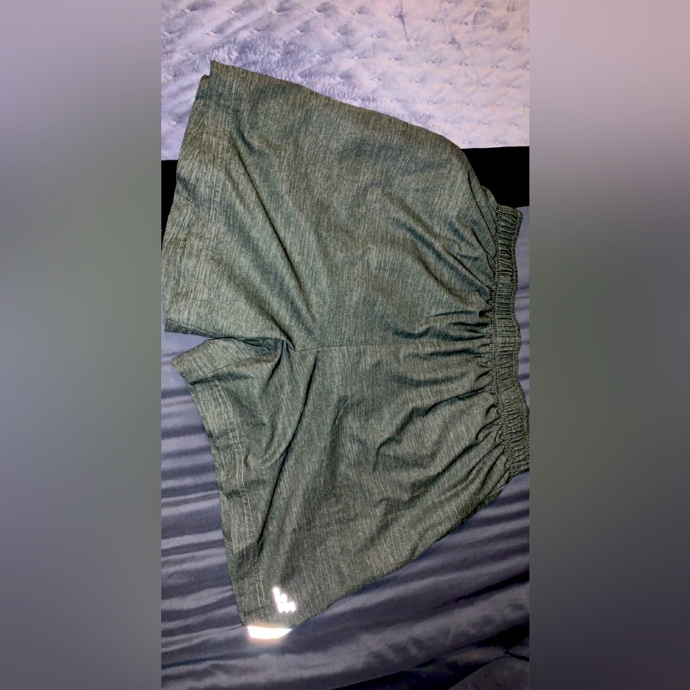 Brand- Academy Sports (bcg)~Size- Woman’s M~Color- Green